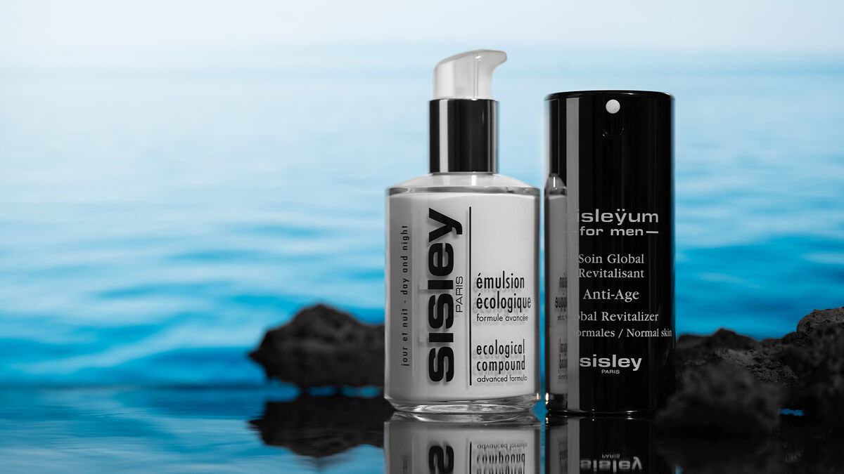 Every morning and evening, after cleansing the skin, use a high-performance skin care product that does not shy away when faced with signs of fatigue and ageing.